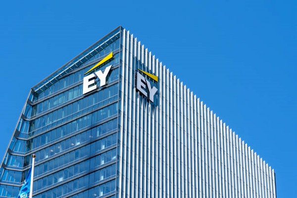 EY (Ernst & Young)